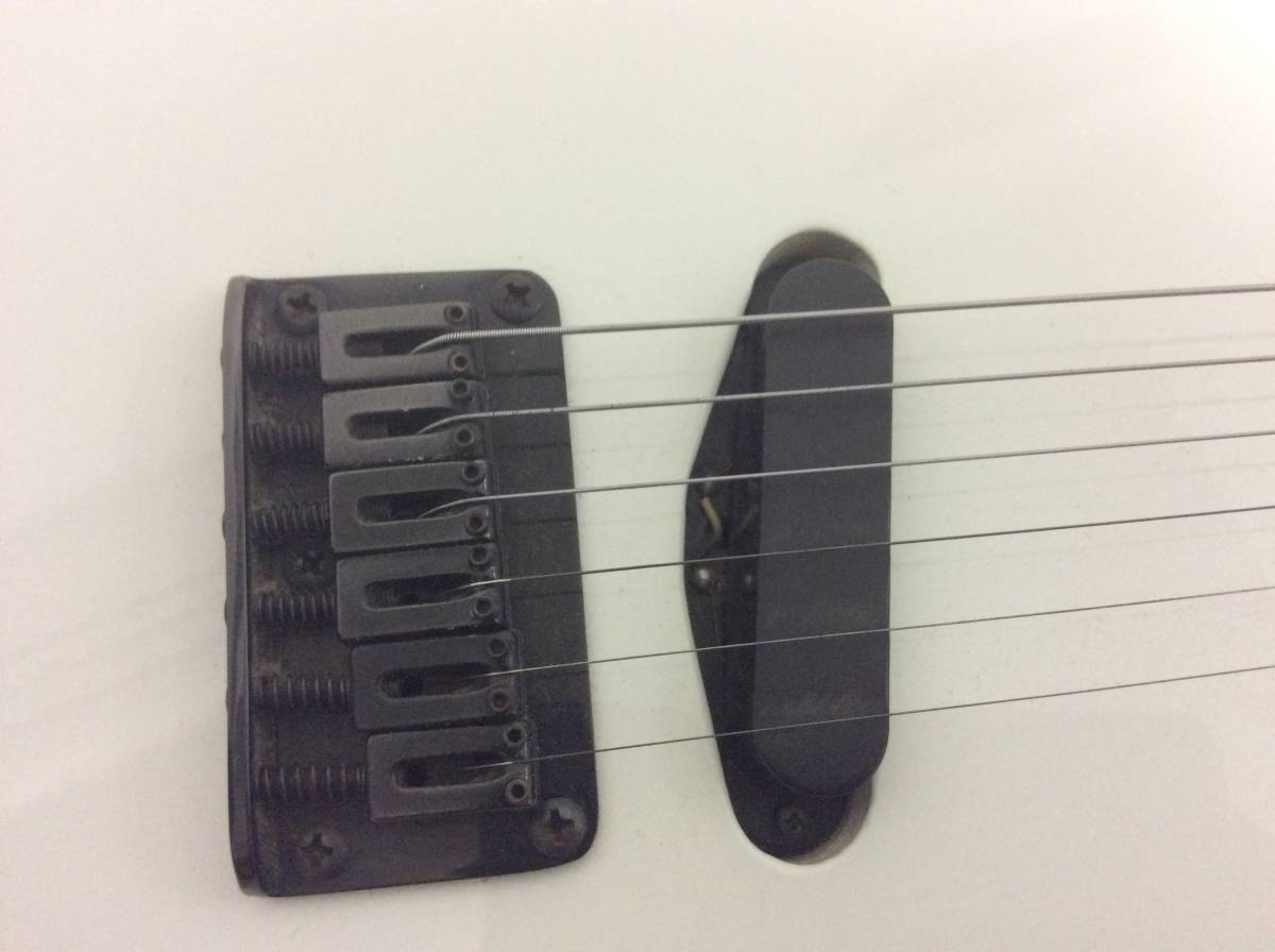 Vester Maniac エレキギター クリーム色 ヴィンテージ ジャンク