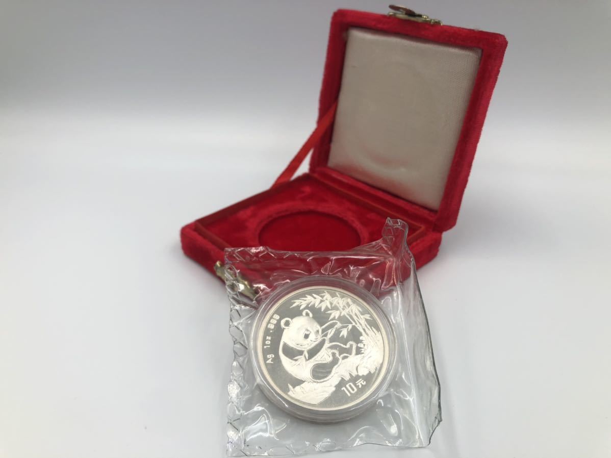 631 【未開封品】1994年 中国 パンダ 10元 銀貨 1oz ◇ 純銀 ◇ ケース