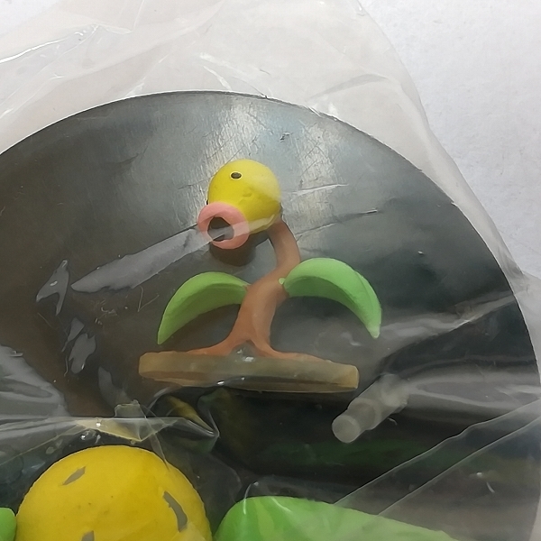 立体ポケモン図鑑 SPECIAL01 マダツボミ ウツボット | [人気] ウツドン 参考価格立体ポケモン図鑑 ファイアレッド&amp;リーフグリーン ポケットモンスター 立体ポケモン図鑑SPECIAL01 図鑑マダツボミ ポケモン 立体 : Games