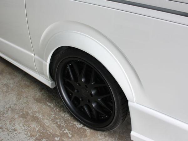 200系ハイエース | オーバーフェンダートリム 未塗装 ハイエース
