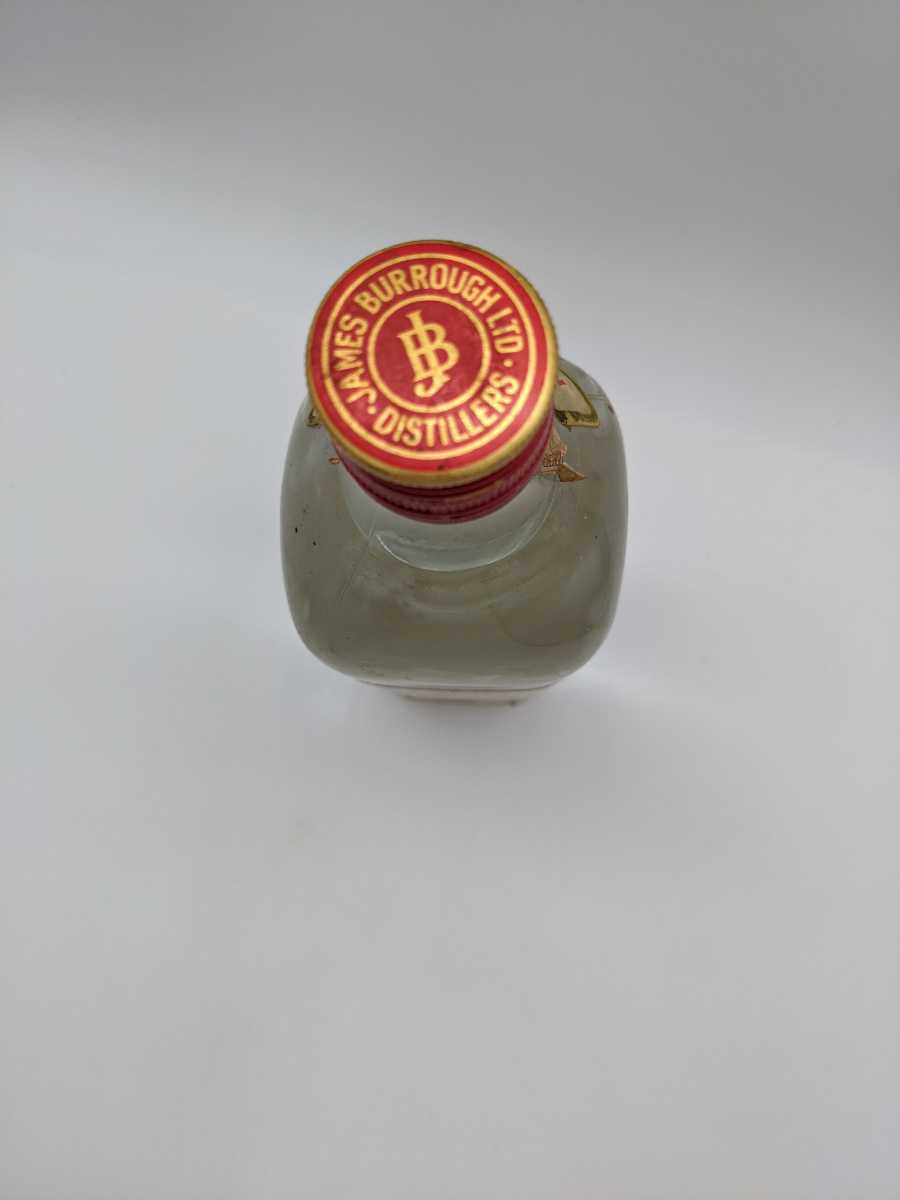 古酒 ドライ・ジン BEEFEATER 47度 760ml 従価 サントリー 輸入品 ☆未開封 ☆送料無料 BEEFEATER 従価 古酒 - 750ml GIN&frasl;ドライ・ジン&frasl;760ml