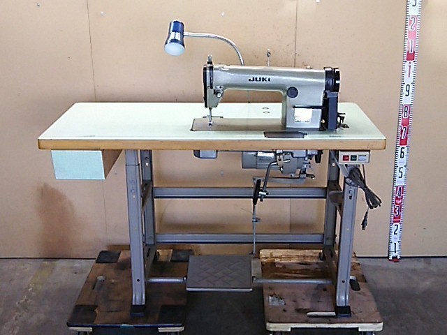 JUKI/ジューキ 工業用ミシン DDL-555 100V 動作良好 ハ3231□引取り限定□