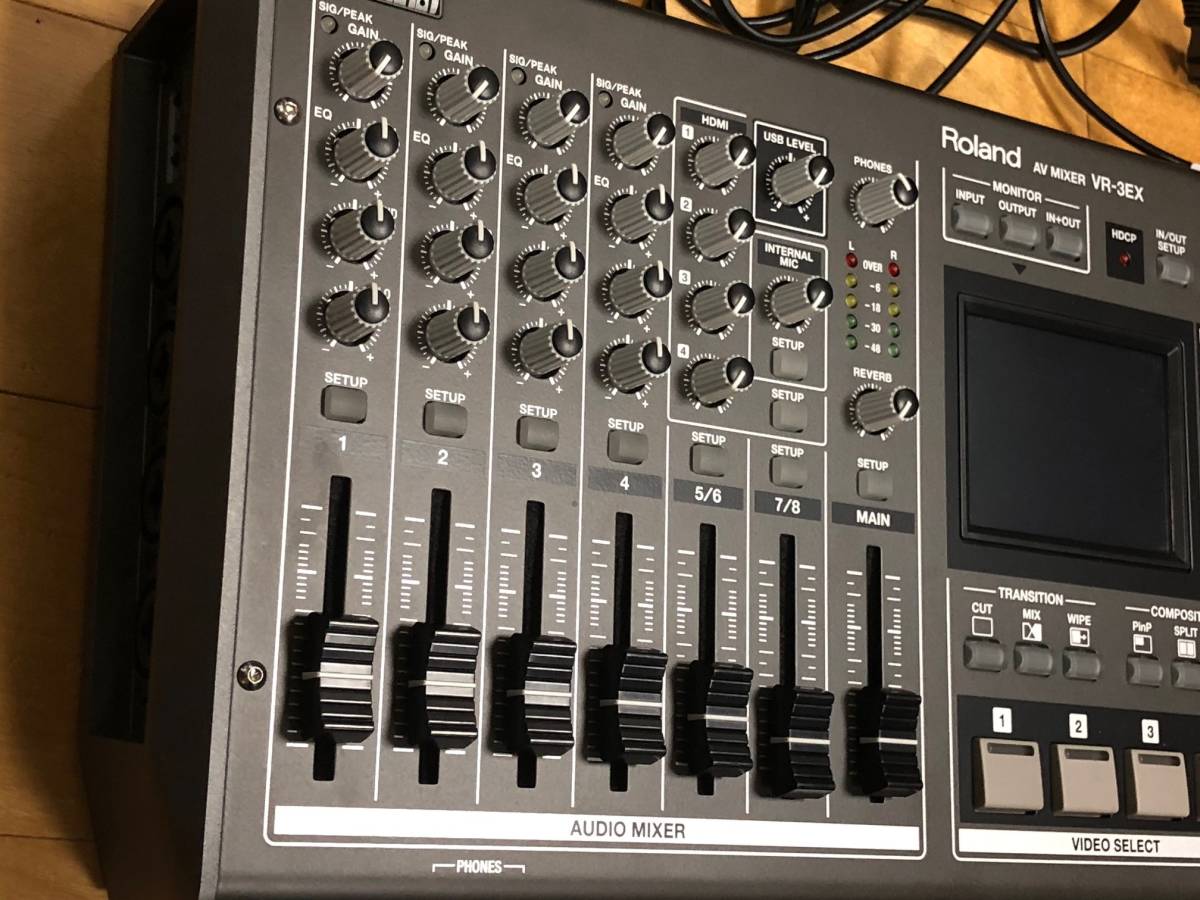 Roland VR-3EX All-in-one AV Mixer with Built-in USB Port for