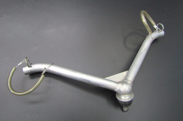 NSF100 HRC純正アッパーカウルステー！ NSF100 HRC 純正 NSR50