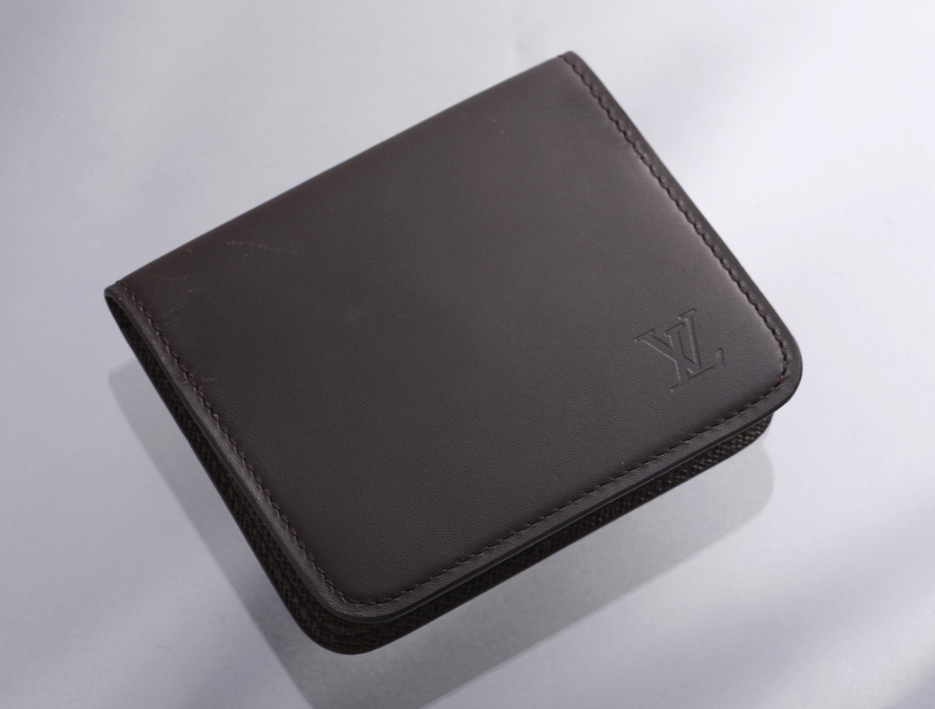  H9007M 良品 ヴィトン 本革 二つ折 カードケース FRANCE製(服飾小物)｜売買されたオークション情報、yahooの商品情報をアーカイブ公開 - オークファン 服飾小物