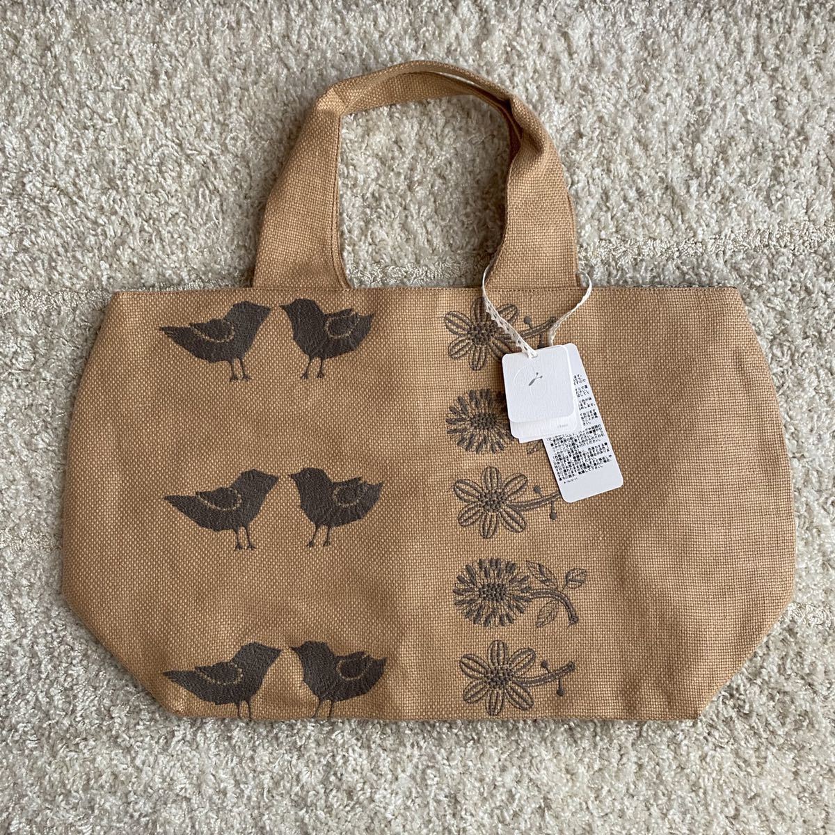 【SALE，定番人気】 ミナペルホネン 25周年記念 復刻 パニーニバッグ tori to hana ベージュ(ミナ ペルホネン)｜売買されたオークション情報、yahooの商品情報をアーカイブ公開 - オークファン ミナ ペルホネン