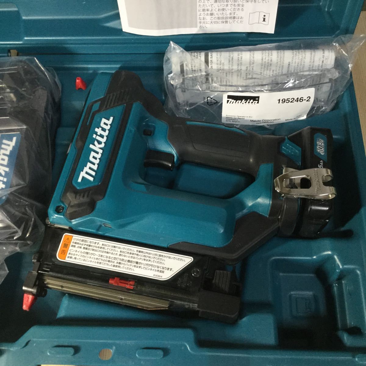 マキタ 充電式ピンタッカ PT354DSH 10.8V 1.5Ah 内装 家具木工 軽量 