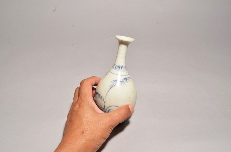 伊万里笹徳利【江戸後期.幕末】 初期伊万里 江戸時代 | 百間窯染付猫虎笹文鶴首徳利 公式通販 江戸時代