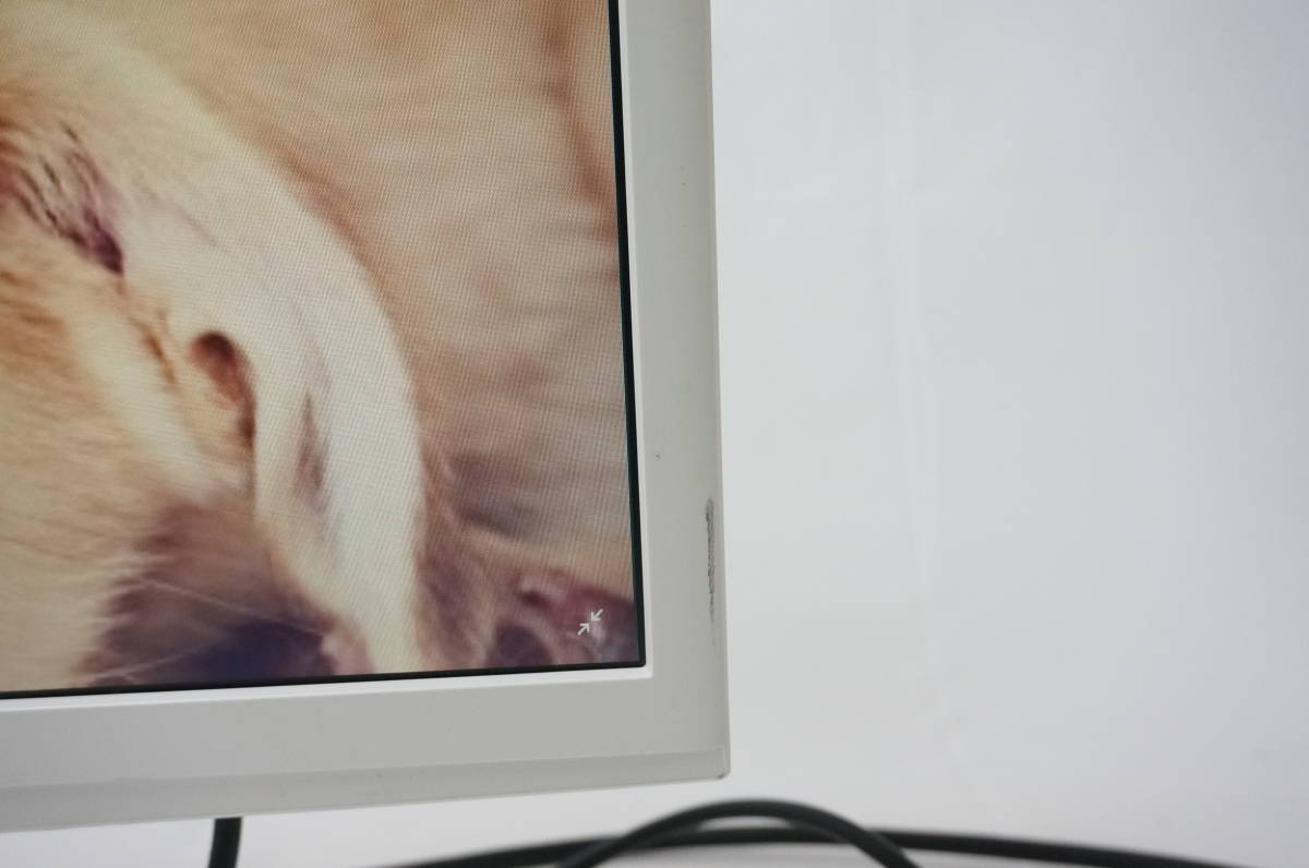 【中古品/動作確認済み/M1171】23インチ 液晶ディスプレイ 三菱　RDT231WLM 正常動作確認済み_5