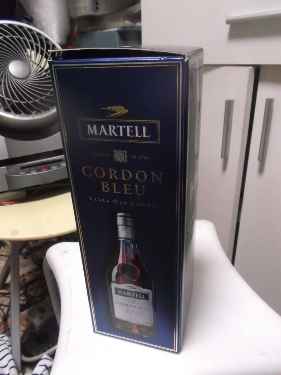 【人気定番，大人気】 未開栓 MARTELL マーテル CORDON BLEU コルドンブルー コニャック ブランデー 1000ml 40度 箱付(マーテル)｜売買されたオークション情報、yahooの商品情報をアーカイブ公開 - オークファン コニャック