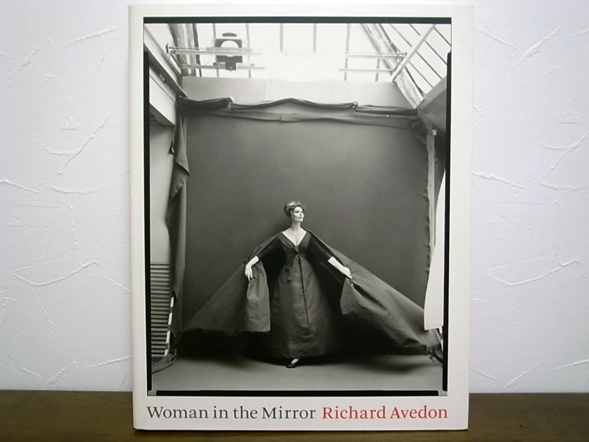 Richard Woman the in Avedon Mirror | Avedon: books nostos ハード