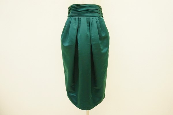 #anc アルマーニコレッツォーニ ARMANICOLLEZIONI スカート タイトスカート 38 緑 レディース [557322] ARMANI COLLEZIONI - ブランド通販 COLLEZIONI(アルマーニコレツォーニ)の商品一覧 ブランド
