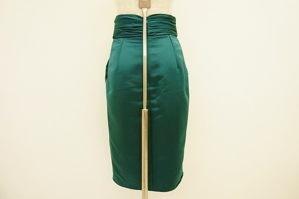 #anc アルマーニコレッツォーニ ARMANICOLLEZIONI スカート タイトスカート 38 緑 レディース [557322] ARMANI COLLEZIONI - ブランド通販 COLLEZIONI(アルマーニコレツォーニ)の商品一覧 ブランド
