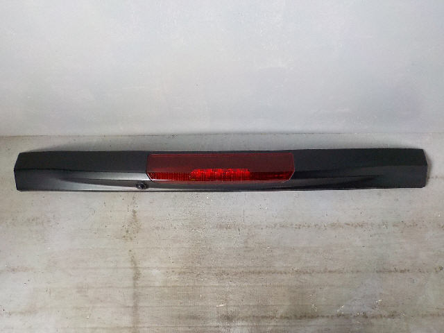 人気SALE，格安 セレナ DBA-C25 ハイマウントランプ ZNo:02003149(その他)｜売買されたオークション情報、yahooの商品情報をアーカイブ公開 - オークファン 日産用