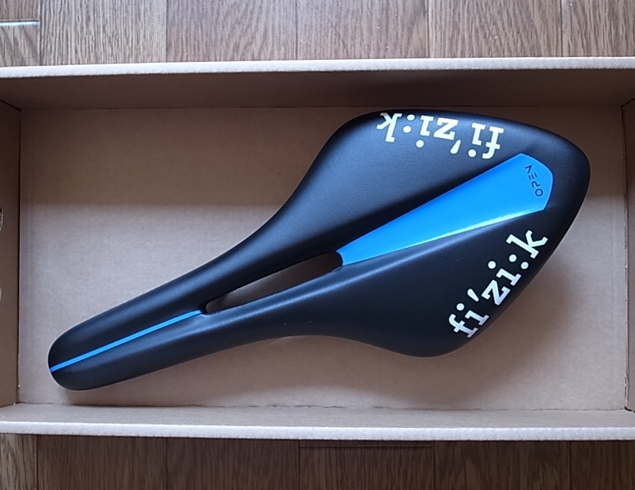  限定 フィジーク アリオネ R3 オープン カラーエディション ブラック x ブルー FIZIK ARION Eサドル 参考：S-Works POWER/EXPERT(フィジーク)｜売買されたオークション情報、yahooの商品情報をアーカイ フィジーク