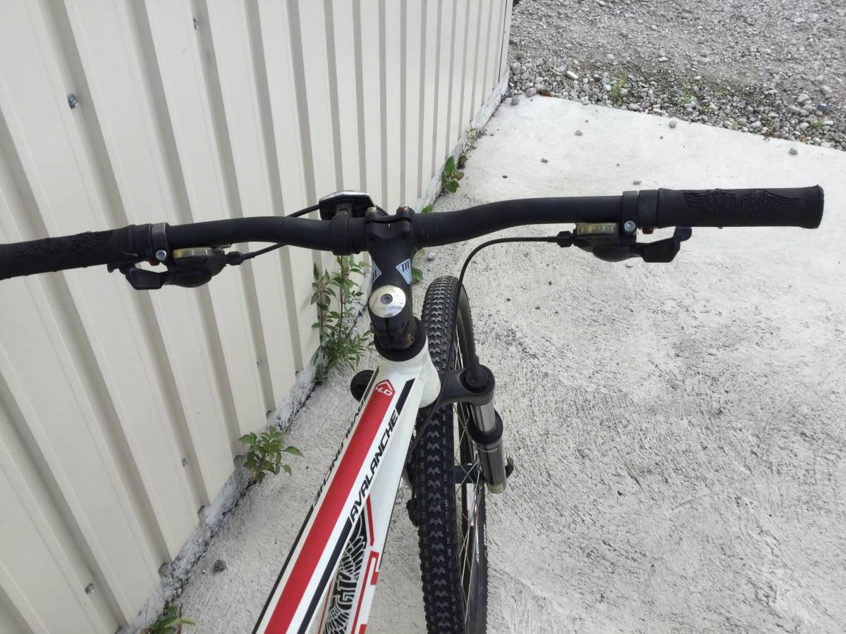レストアベース車人気のホワイト こような自転車ですで理解ある人