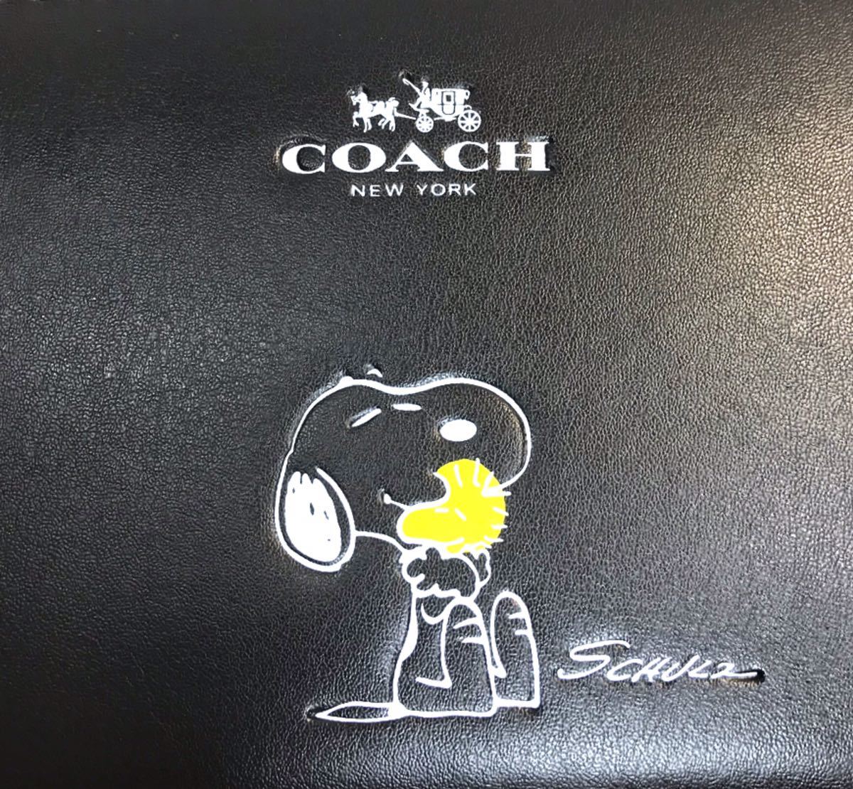 コーチ COACHコーチ×ピーナッツ コラボスヌーピージップ アラウンド