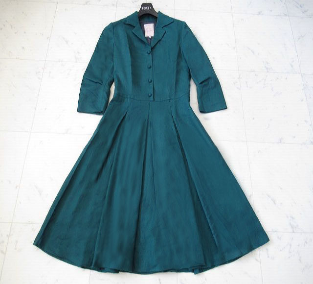シビラ グリーン ウール エレガンス ワンピース ｍ Size ワンピース 売買されたオークション情報 Yahooの商品情報をアーカイブ公開 オークファン Aucfan Com