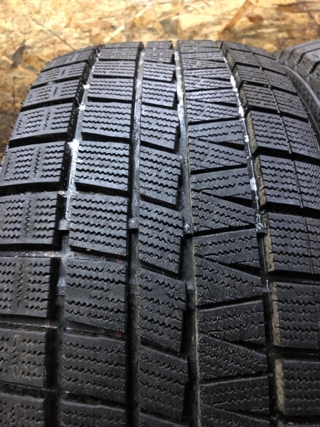 走行短め NANKANG ナンカン CORSAFA 225/45R17 17インチ スタッドレス