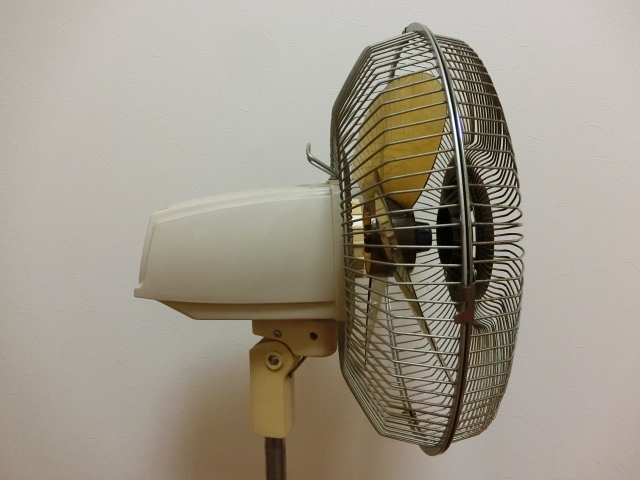 昭和レトロ 当時物 三菱R30-DV 赤黒木目 扇風機 最上級グレード 3時間