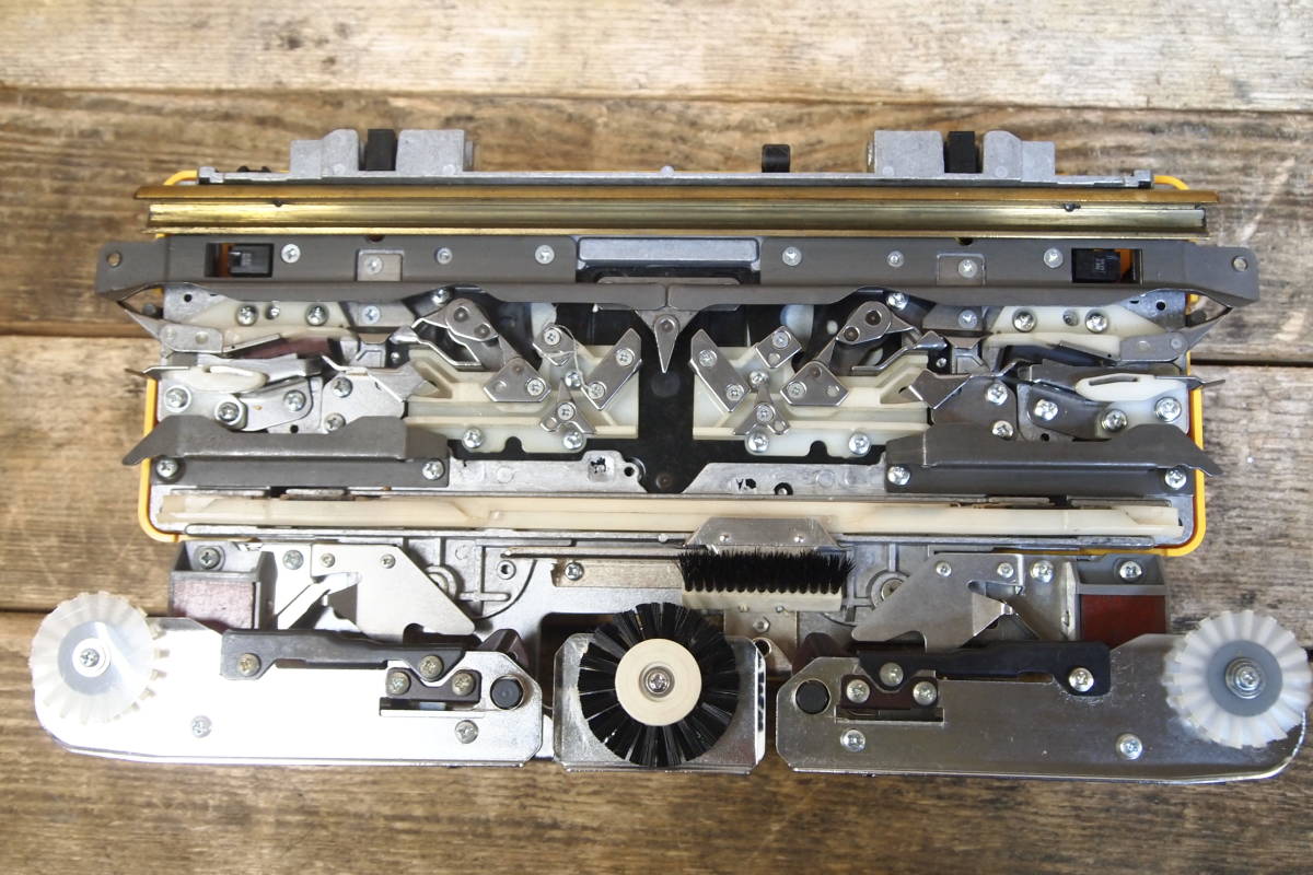 REED SILVER LC-561 □SILVER REED シルバーリード LC-561 あむあむ
