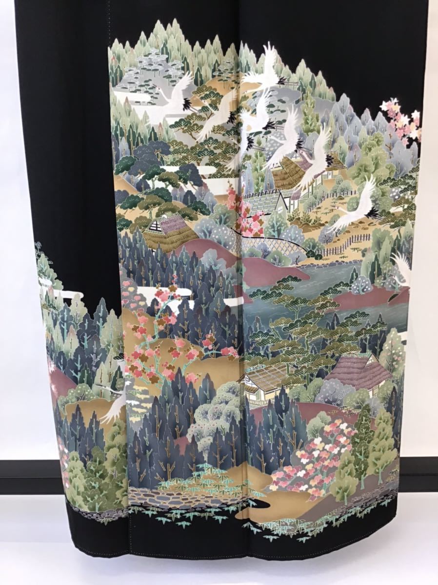 ≪3103≫　胴抜き仕立ての正絹黒留袖　美品 JIDAIYA