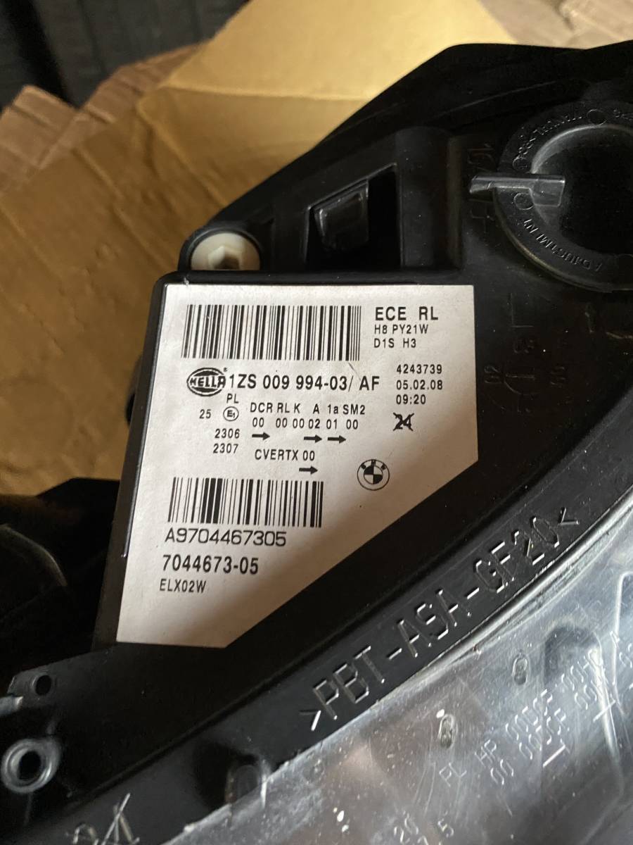 E60 E61 後期LCI 純正ヘッドライト左 525i 530i BMW 5シリーズ E60 左右 の