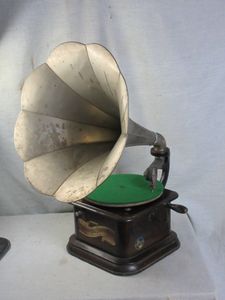 蓄音機のYahoo!オークション(旧ヤフオク!)の相場・価格を見る｜Yahoo