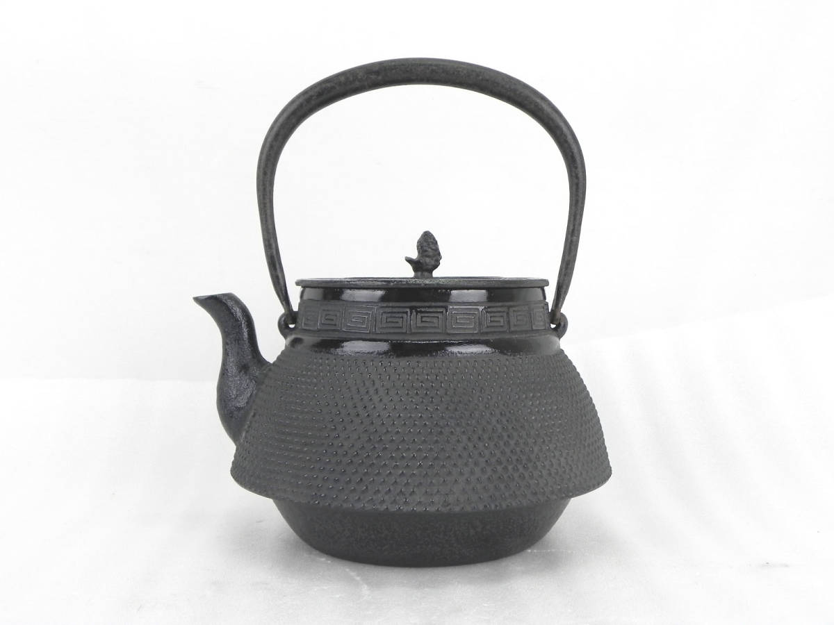 南部鉄器 鉄瓶 - メルカリ アラレ文様 黒 あられ文様 | 茶道具 古道具