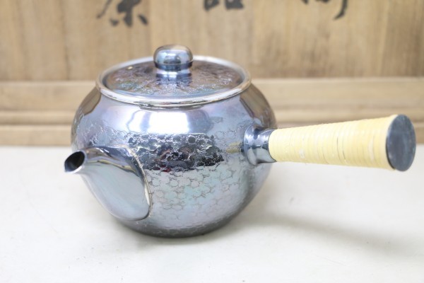 超激得，新作登場 未使用 銀川堂 いぶし銀 茶器揃 共箱 急須/茶壺/