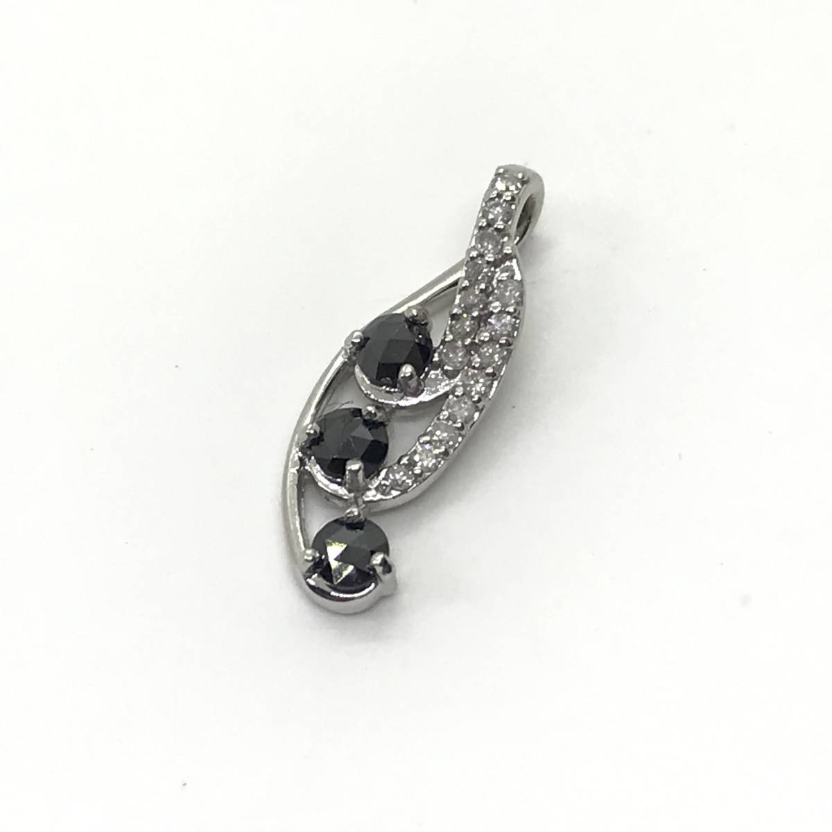 数量限定，定番 100円スタート K18 WG ブラックダイヤモンド 0.35ct ペンダントトップ ネックレストップ ホワイトゴールド レディース アクセサリー(ダイヤモンド)｜売買されたオークション情報、yahooの商品情 ダイヤモンド