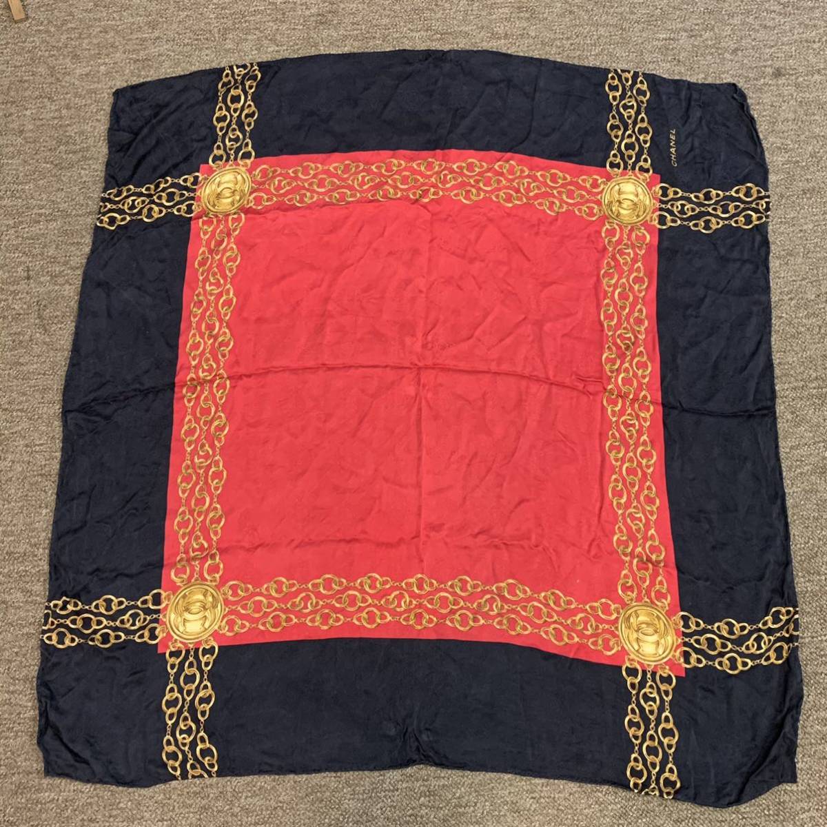 杏72）CHANEL シャネル シルクスカーフ ヴィンテージ 約60×60
