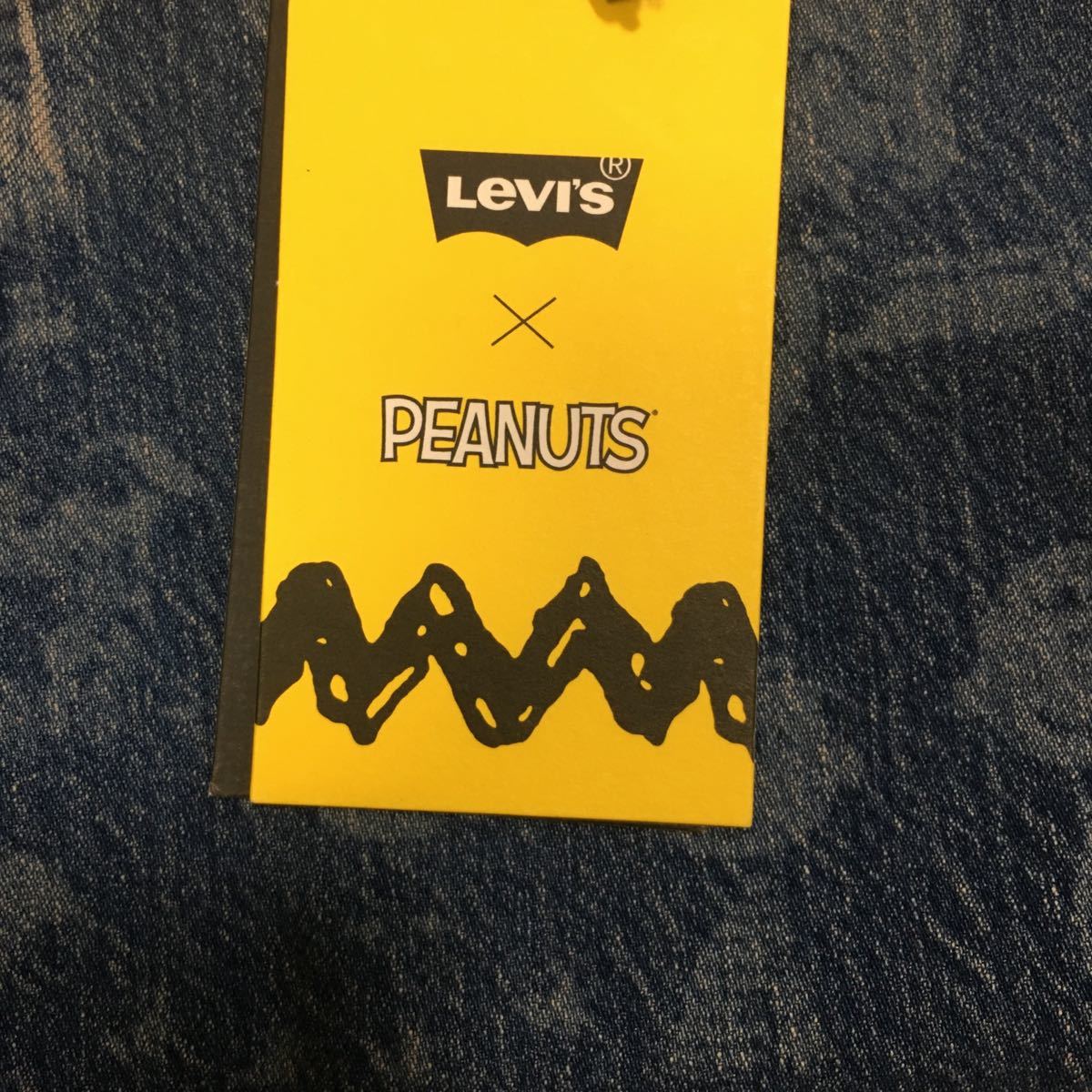 0 スヌーピー リーバイス LEVIS SNOOPYコラボ Peanuts W33 リーバイス×スヌーピー - W33L32 ストレートデニム bigE 工場 直営 店 リーバイスxピーナッツ第2弾、スヌーピーを描いた501やデニム