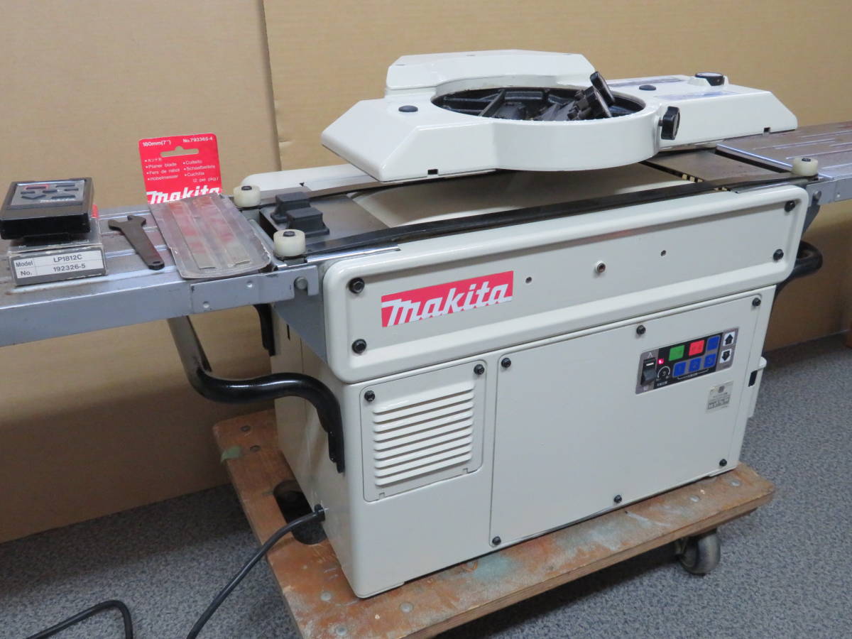 ☆マキタ 180㎜オートリターン超仕上げカンナ LP1812C 替刃式 