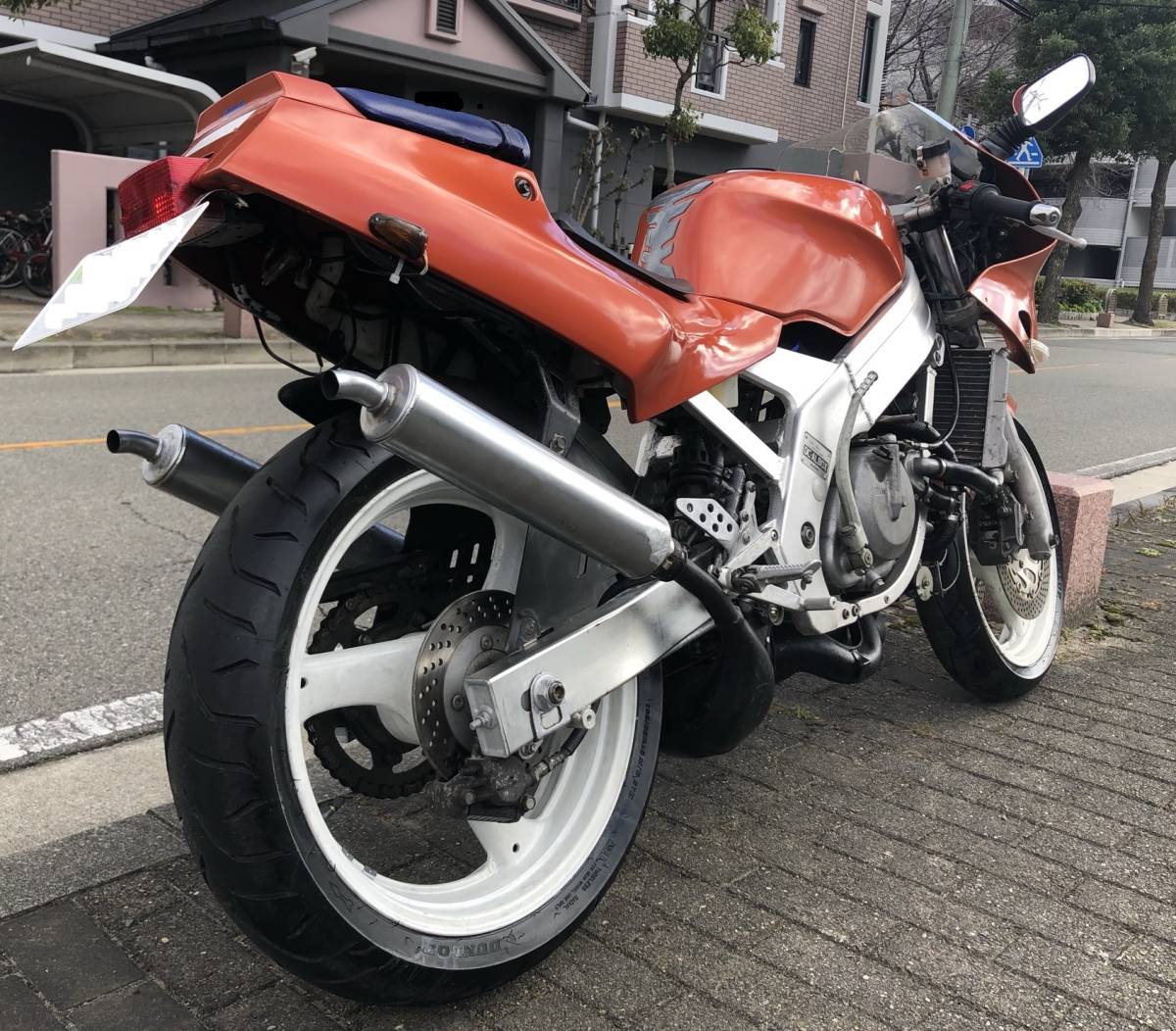 RGV250 スズキ (ガンマ)（VJ21A）に適合する｜オンロードタイヤ・ツーリング -rgv250 2026年最新Yahoo!オークション ウェビック SUZUKI RGV250ガンマ　VJ21A　γ　タイヤ新品　ナンバー/自賠責付　NSR250/TZR250/KR250