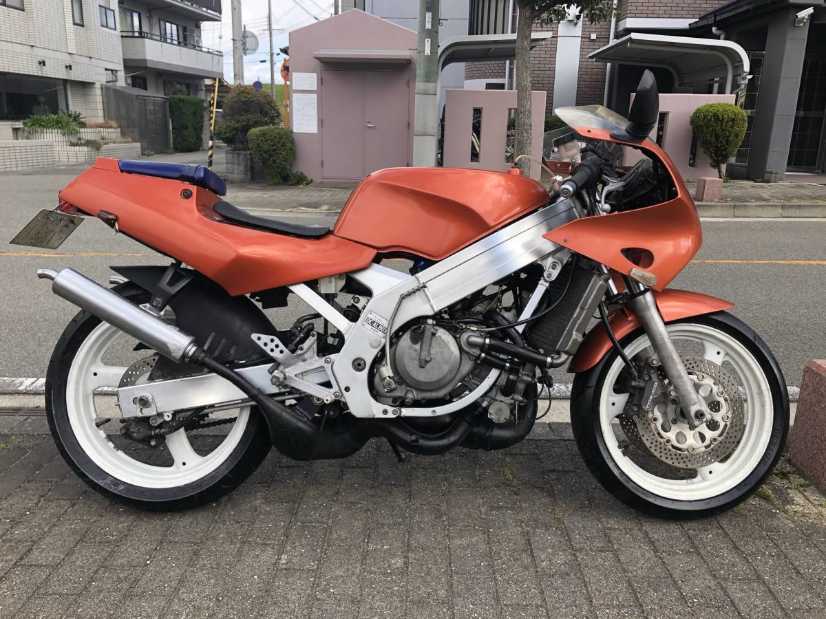 RGV250 スズキ (ガンマ)（VJ21A）に適合する｜オンロードタイヤ・ツーリング -rgv250 2026年最新Yahoo!オークション ウェビック SUZUKI RGV250ガンマ　VJ21A　γ　タイヤ新品　ナンバー/自賠責付　NSR250/TZR250/KR250