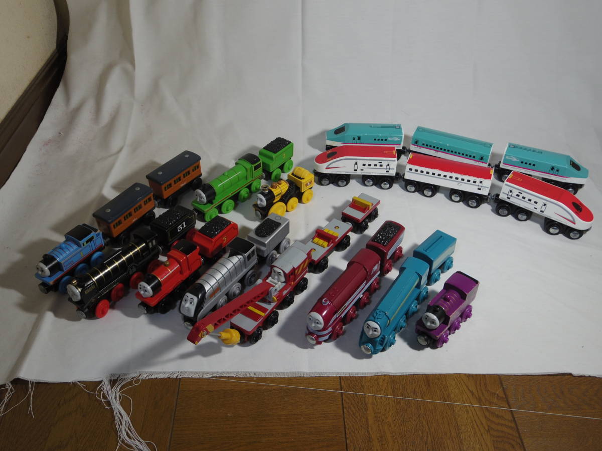 木製トーマスレール セット売り きかんしゃトーマス木製レールセット きかんしゃトーマス（マテル社） キング・オブ・ザ・レイルウェイお城セット 木製レールセット  ラーニングカーブ きかんしゃトーマス専門店 まとめ売り】MICKI社 木製レール きかんしゃトーマス 汽車 ... きかんしゃトーマス ラーニングカーブ線路セット 木製