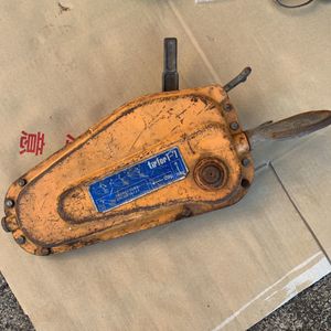 チルホールのYahoo!オークション(旧ヤフオク!)の相場・価格を見る 