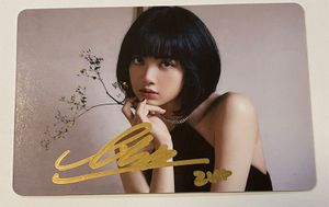 BLACKPINK リサのYahoo!オークション(旧ヤフオク!)の相場・価格を見る