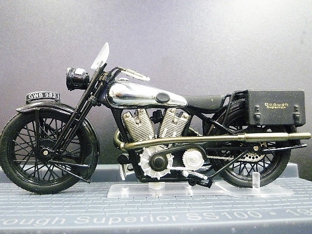 1/24 ブラフシューペリア SS100 アラビアのロレンス Brough Superior