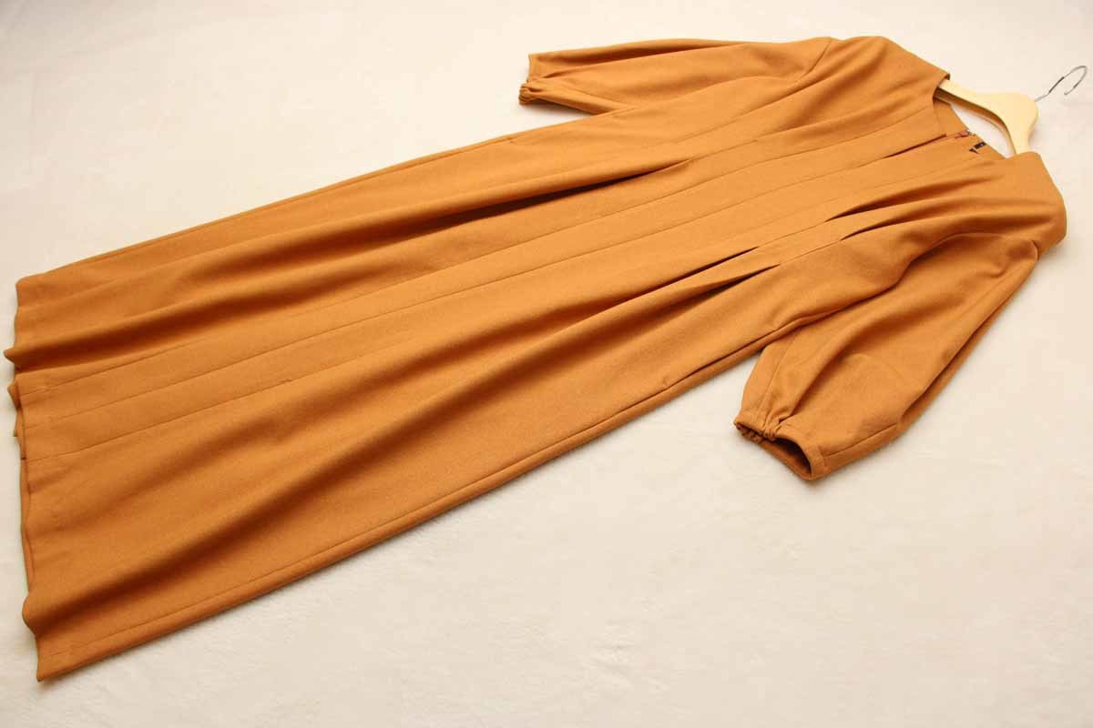 2 542 インポートタックデザインワンピース Mサイズ 売買されたオークション情報 Yahooの商品情報をアーカイブ公開 オークファン Aucfan Com