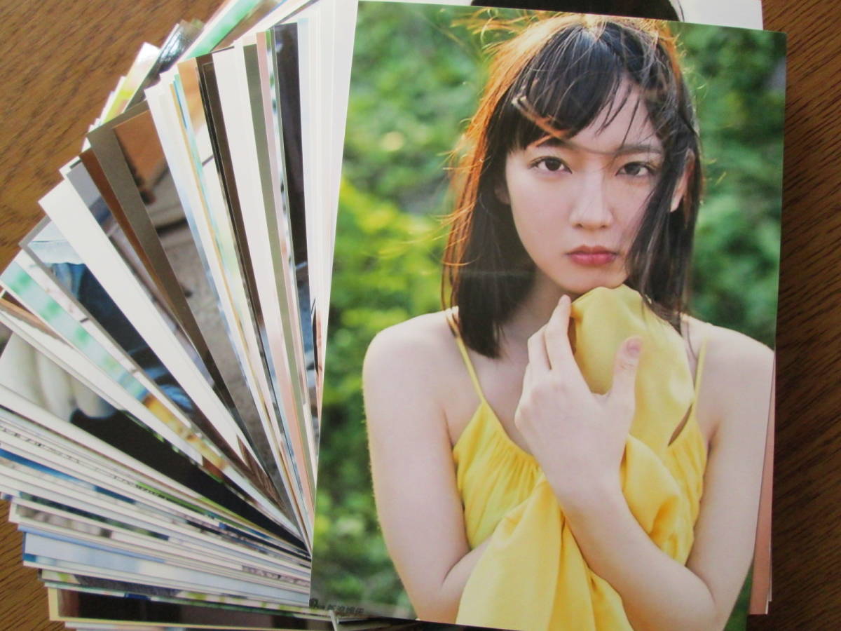 吉岡里帆 まとめ売り ｌ判サイズ写真 １００枚セット 写真 売買されたオークション情報 Yahooの商品情報をアーカイブ公開 オークファン Aucfan Com
