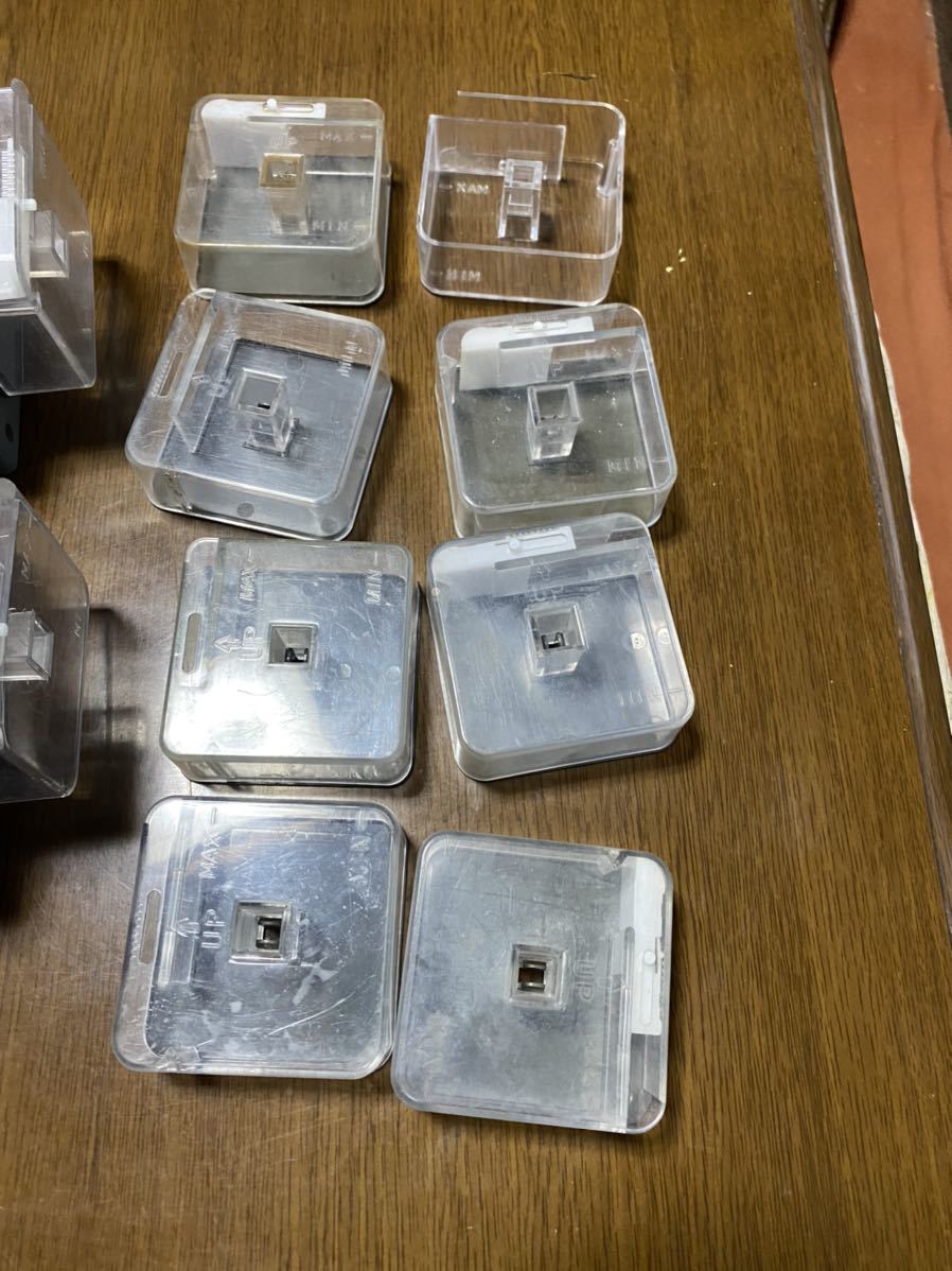 ニッソー フードタイマー 自動エサやり ８個 他 部品取り エサ 売買されたオークション情報 Yahooの商品情報をアーカイブ公開 オークファン Aucfan Com