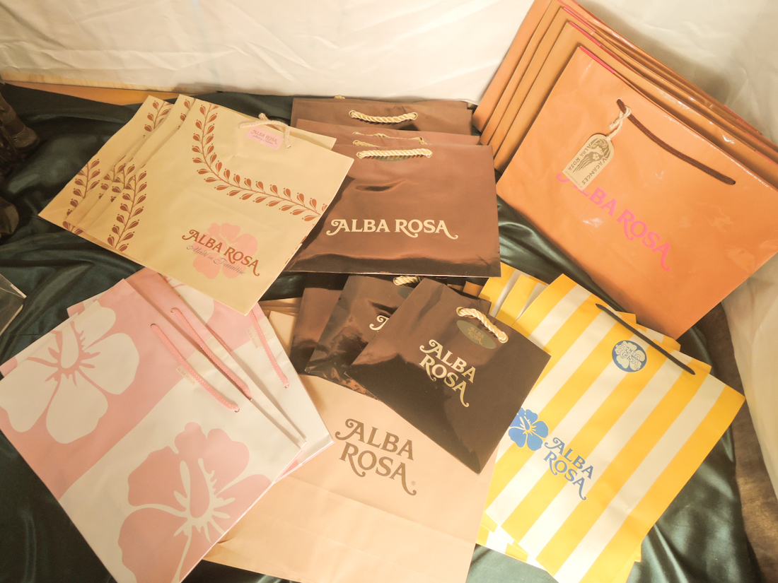 SHOP】アルバローザ 紙袋 30枚↑セット □ALBA ROSA □ロゴ □デザイン