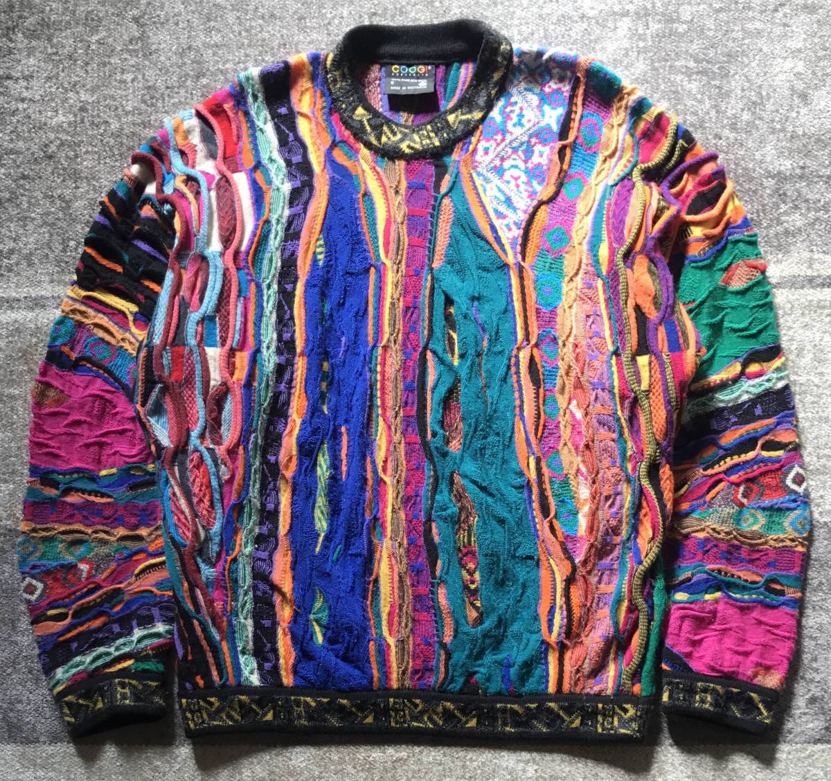 圧巻のカラー配色 芸術 花柄 COOGI クージー ほろにが コットン ニット 