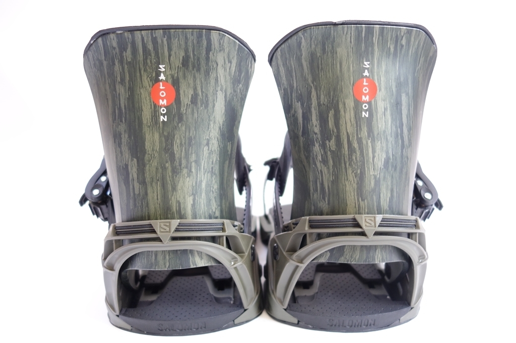 【美品】DISTRICT SALOMON Lサイズ19-20 バインディング 美品DISTRICT SALOMON Lサイズ19-20 バインディング
