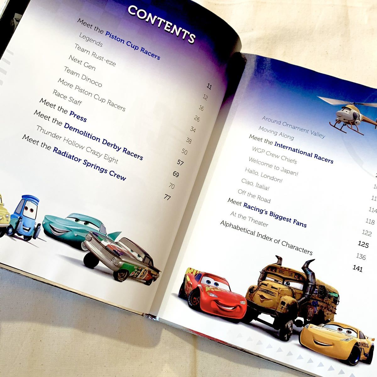 ディズニーピクサー 英語絵本 カーズ大図鑑 車 くるま トイストーリー他 絵本一般 売買されたオークション情報 Yahooの商品情報をアーカイブ公開 オークファン Aucfan Com