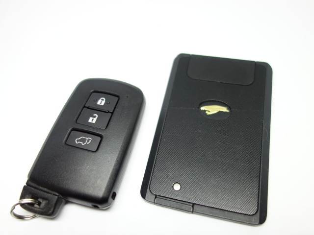 美品☆送料無料☆トヨタ ハリアー 純正 スマートキー 3ボタン キーレス