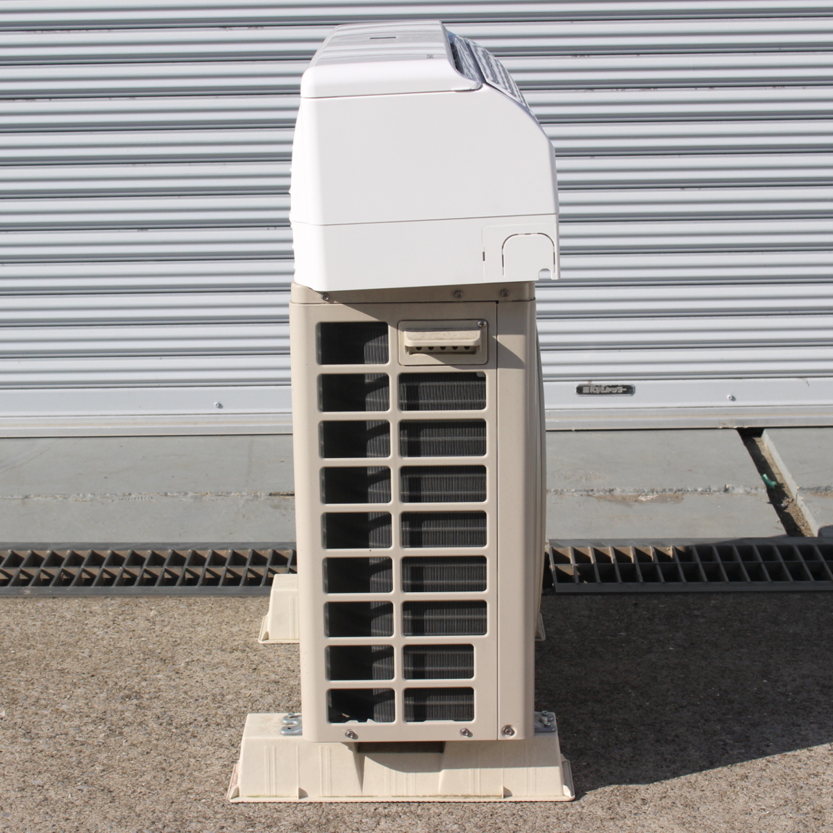 T812)☆高年式☆美品☆SHARP ルームエアコン AY-J22DKS 6畳用 2.2kw 単 