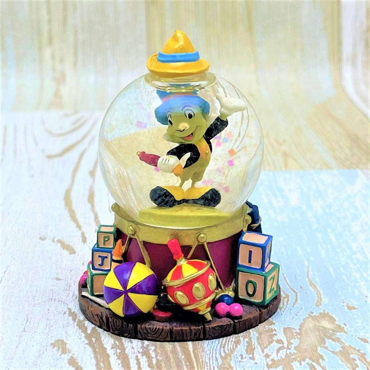 レア ピノキオ Pinocchio ジミニークリケット スノーグローブ スノーボール フィギュア ディズニー Disney Tdl 置物 ディズニー 売買されたオークション情報 Yahooの商品情報をアーカイブ公開 オークファン Aucfan Com